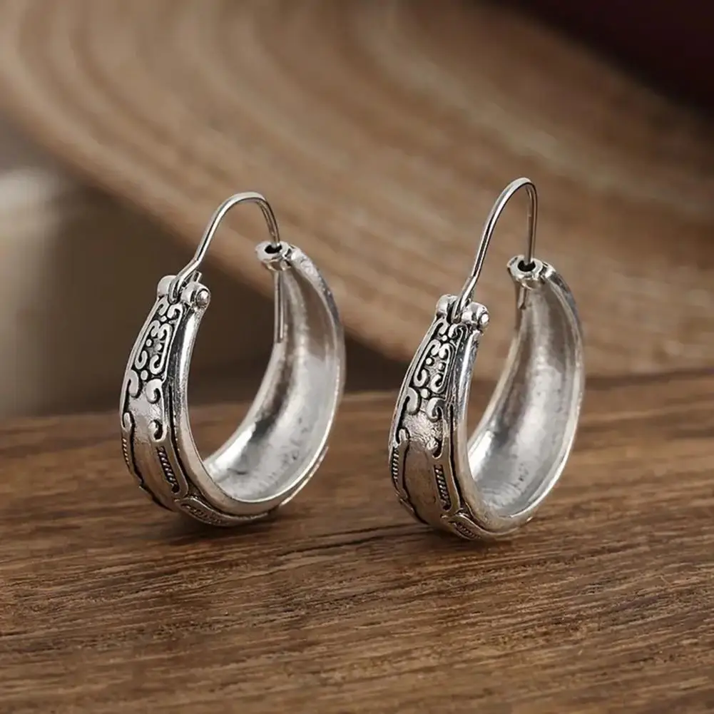 Women Ethnic Earrings Vintage Engraved C-Shaped Polished Alloy Lightweight Hoop Earrings Dating Travel Hanging Earrings