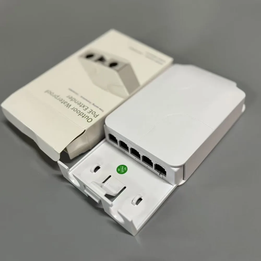 4/5 منفذ مقاوم للماء POE موسع 1 إلى 3/4 منفذ POE مكرر 10/100Mbps في الهواء الطلق شبكة التبديل PoE موسع لكاميرات IP