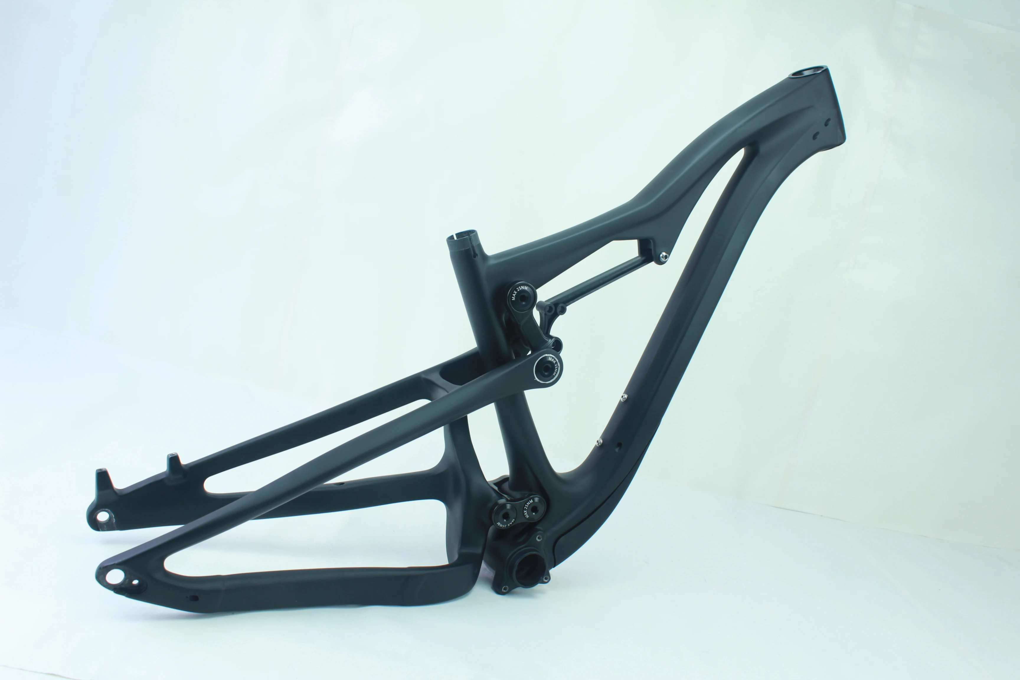 New 29er Carbon Full Suspension Mountain Frame BB92 Carbon Frame  All-Terrain Cross MTB Frames Thru Axle 148x12mm