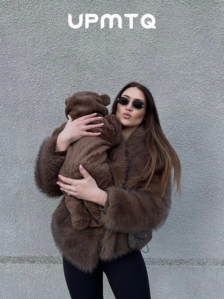 

Iconic Pinterest Style Brown Gradient Faux Fur Coat Women Winter Fashion 2025 Stunning Chic Vibes Streetwear Cozy Outfit