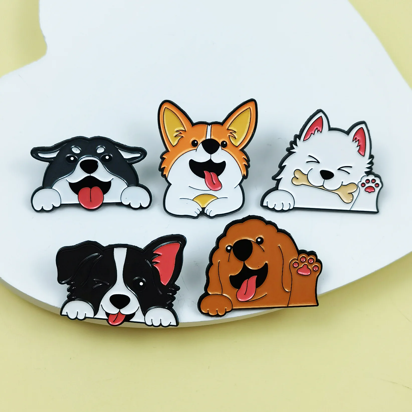 Kawaii Cartoon Dogs Brooch Pins 5 Styles Samoyed Huskies Corgi Border Collie Enamel Corsage Jewelry Bag Accessory Gift For Frien