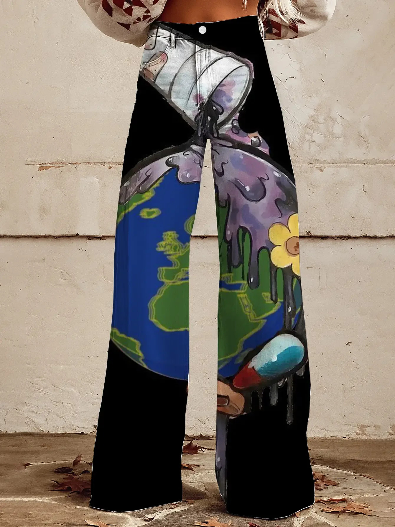 

2026 Ladies' casual jeans with colorful western prints and loose wide leg design, The pants pattern drawn