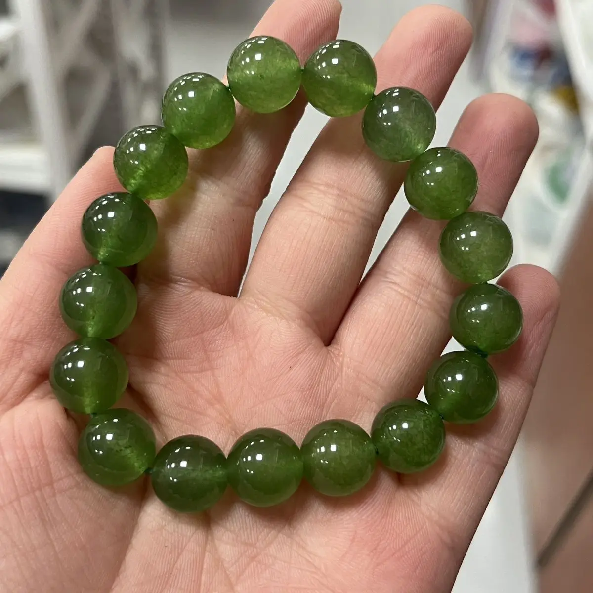 

Hetian jade round bead bracelet fruit green fresh and refined small fresh color gift