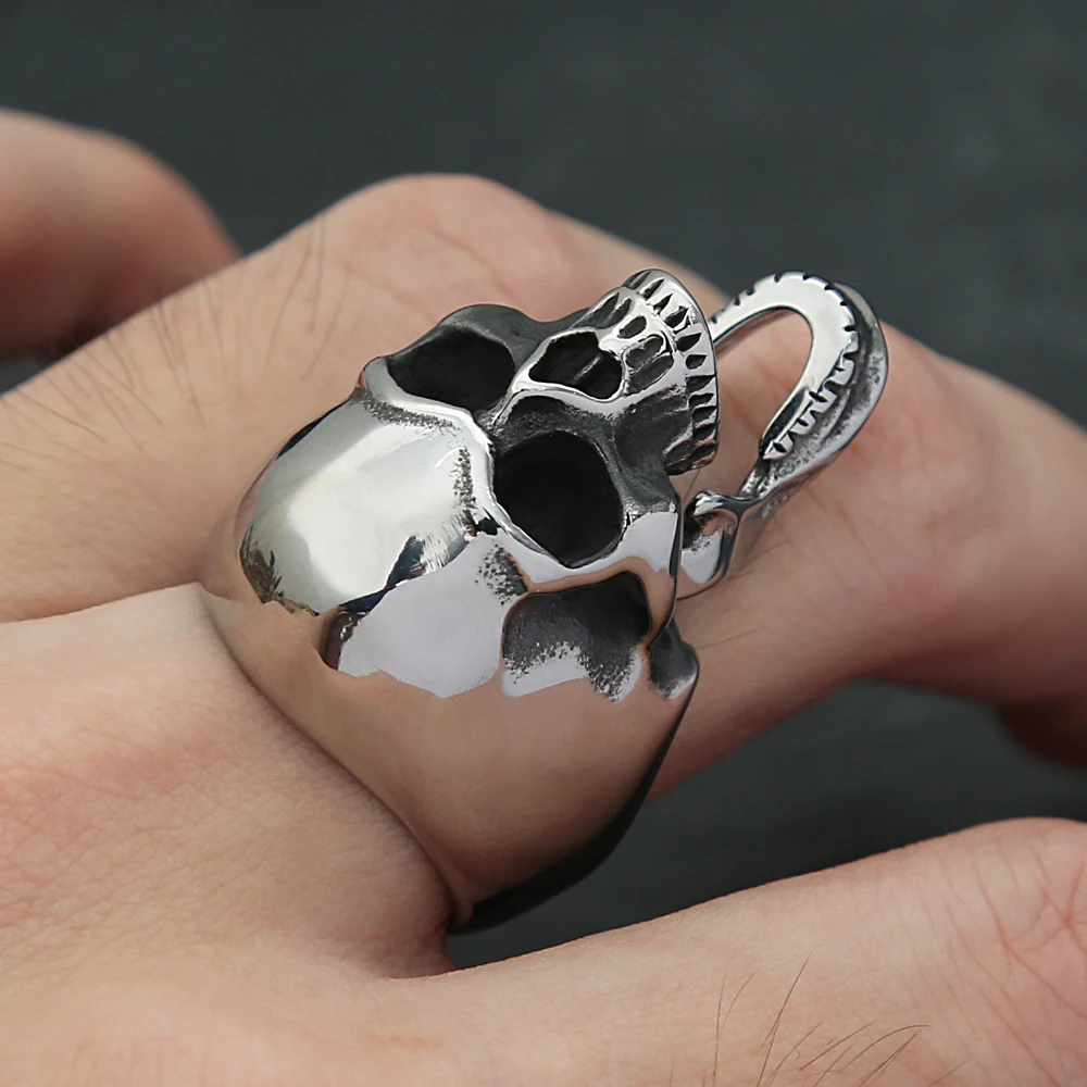 Newest Design Punk Stainless Steel Skull Ring For Men Boys Chin Can Be Moved Personality Rings Fashion Jewelry Gift Wholesale