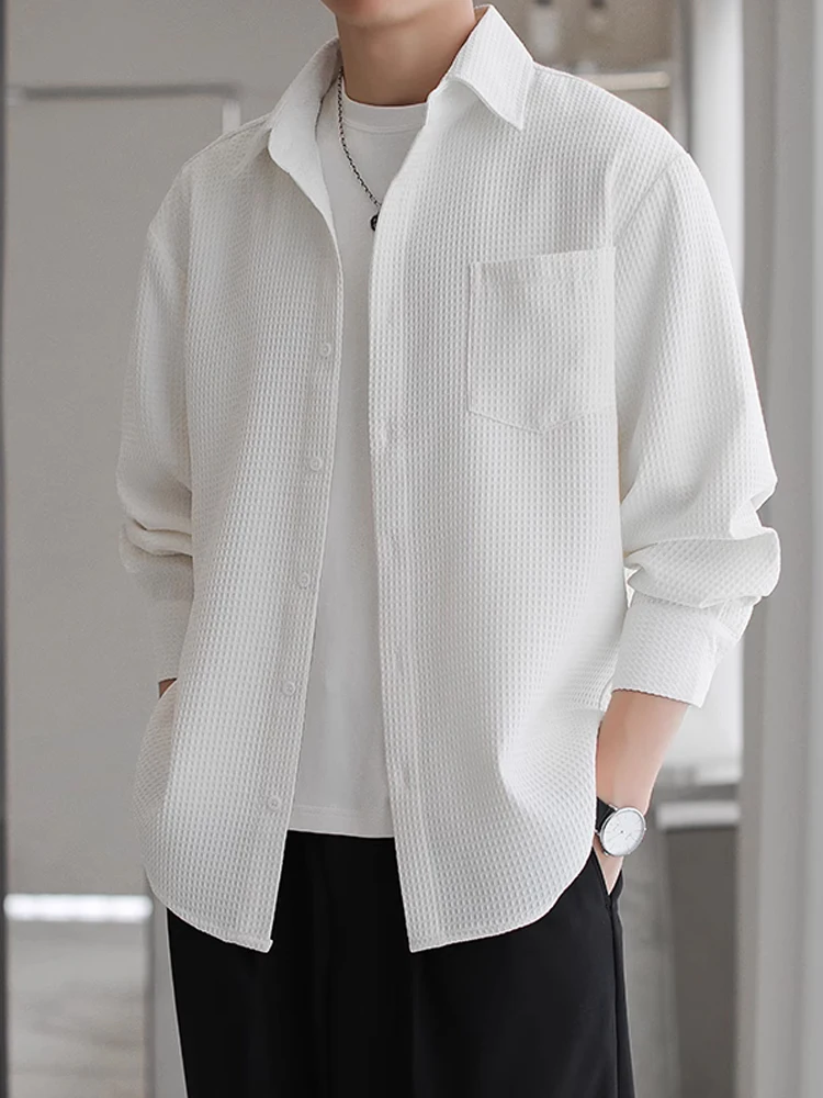 

Мужская повседневная универсальная тонкая рубашка-поло на весну-лето, приталенная, для делового стиля, не требующая глажки, весенняя мода...