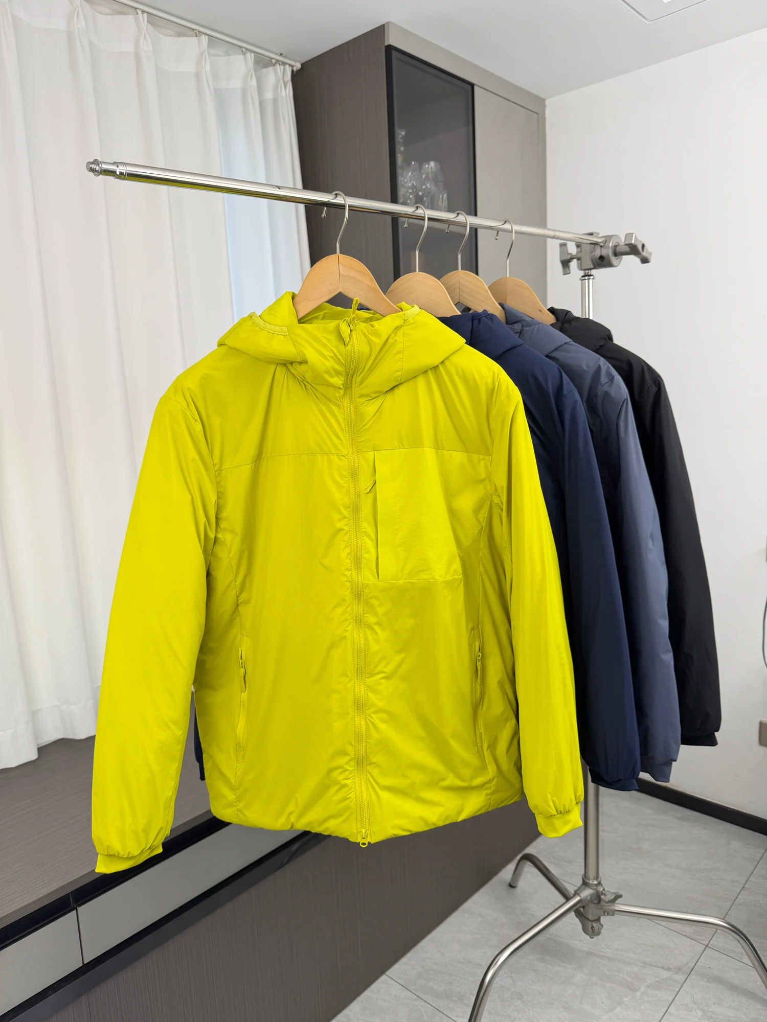 Lightweight Waterproof Outdoor Cotton Jacket for Men And Women Couple Style Warm Hooded Coat Fashionable Urban Style Long Sleeve