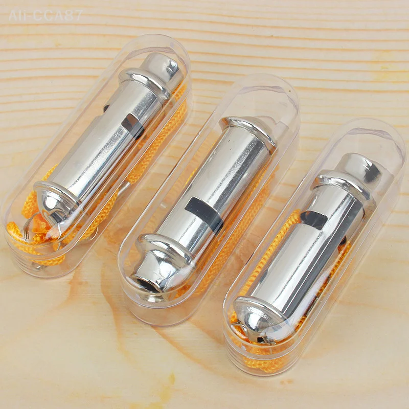 Металлический свисток рефери со шнурком для шеи, веревочный шнур, аварийная безопасность, тренировочный свисток на открытом воздухе, 1 шт. Металлический свисток рефери со шнурком для шеи, веревочный шнур, аварийная безопасность, тренировочный свисток на открытом воздухе, 1 шт.