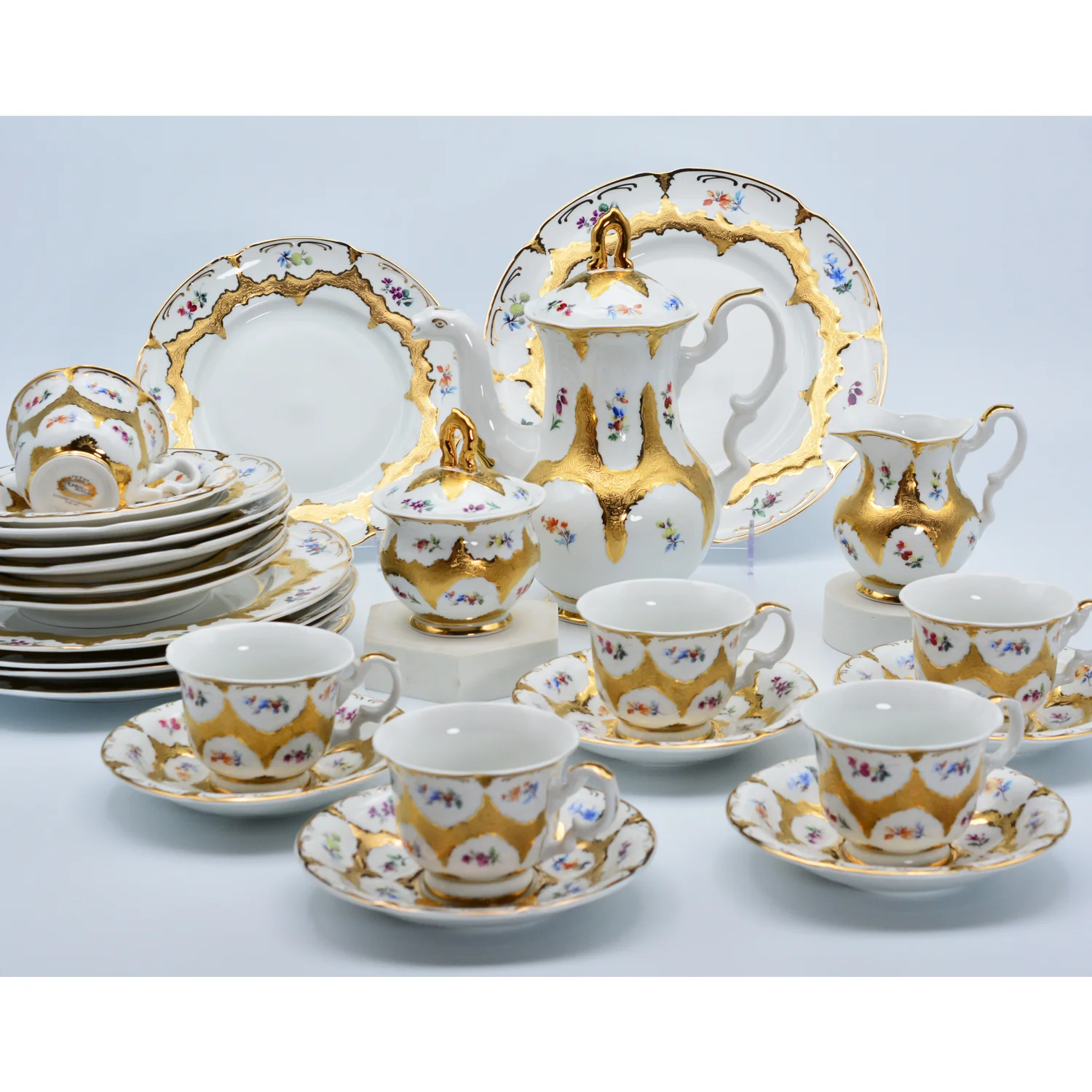 Meistverkauftes Luxuriöses Deutsches Gold-Tee-Set Kaffee-Set China Gold-Kaffee-Set