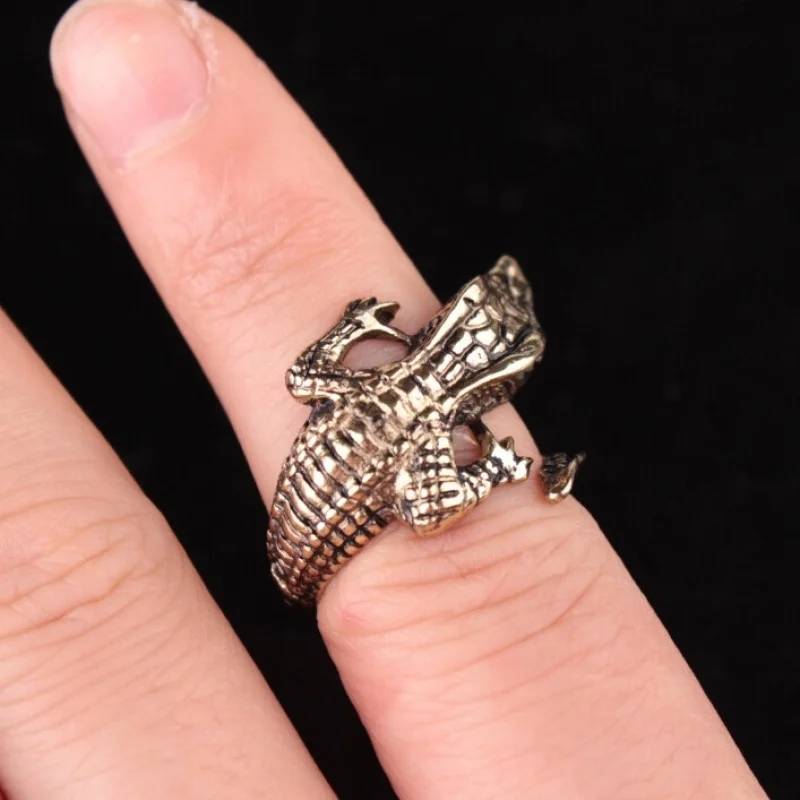 1 Pc Men and Women Personality Vintage Animal Crocodile  Ring  Finger Ring Fashion Jewelry accessories