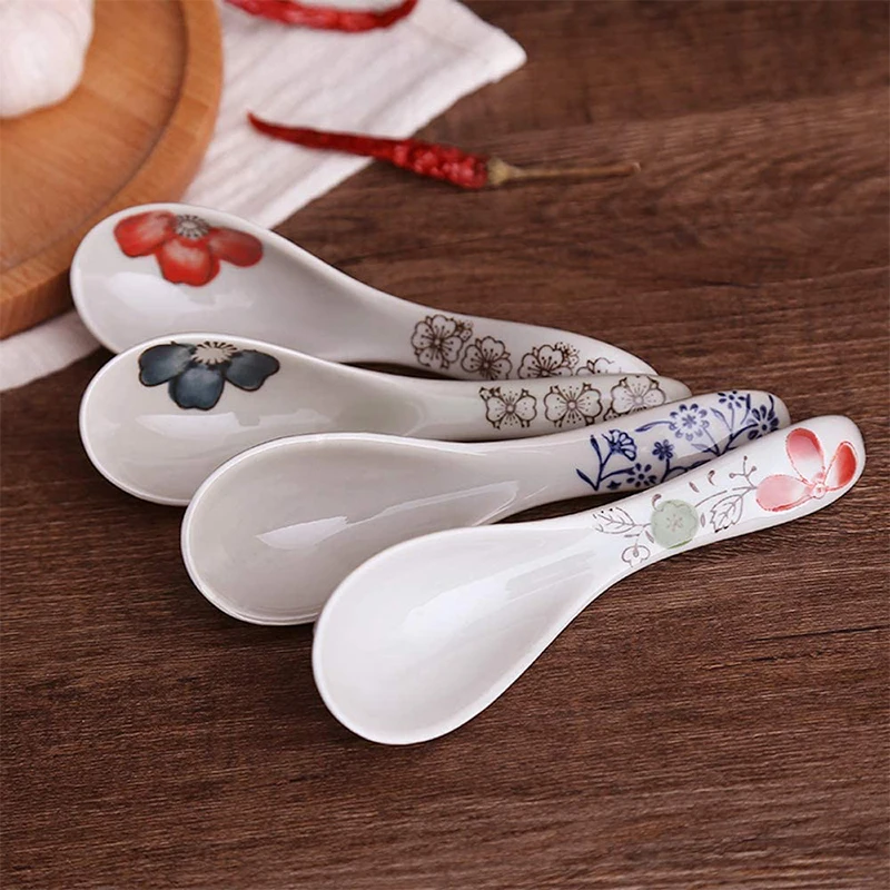 5.5in Ceramic Chinese Soup Spoon Asian Soup Spoon Beautiful Flower Suitable Ramen Cooking Steaming Dumpling Ceramic Tableware