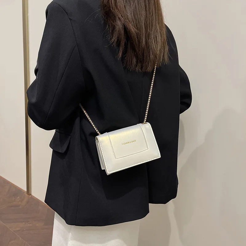

​​2025 Vintage Minimalist Square Bag Small Chain Crossbody Purse Niche Layered Shoulder Bag for Women​