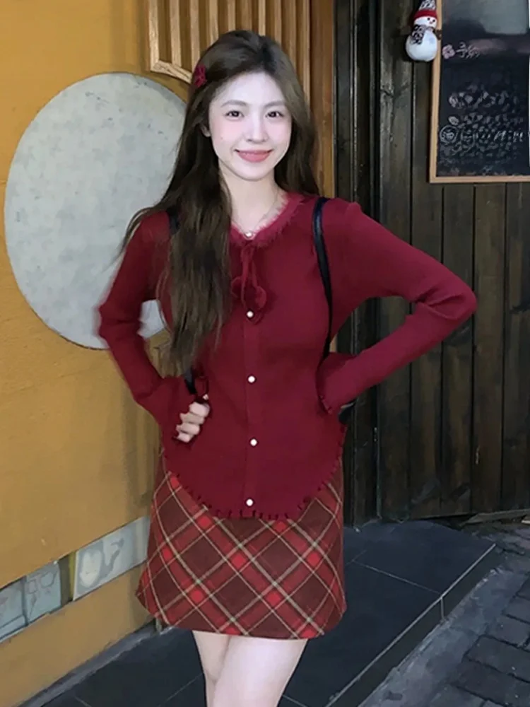 سترة حمراء محبوكة كسول Sle الخريف الشتاء المرأة فضفاضة الداخلية irt Cisas يوم رأس السنة الجديدة مطابقة الحلو Sle فضفاضة تناسب