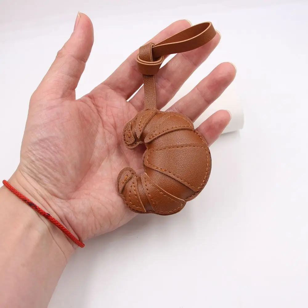 

Lovely PU Leather Croissant Keychain Car Keyring Fashion PU Leather Hanger Cartoon Bag Pendant Car Accessory