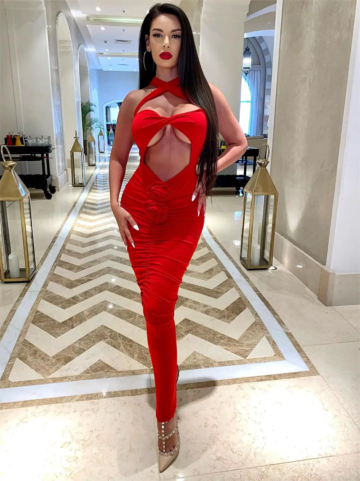 

High Quality 2023 Summer Women Sexy Night Club Dress Criss Cross Neck Key Hole Drapped Flowers Long Celebrity Evening Party Gown