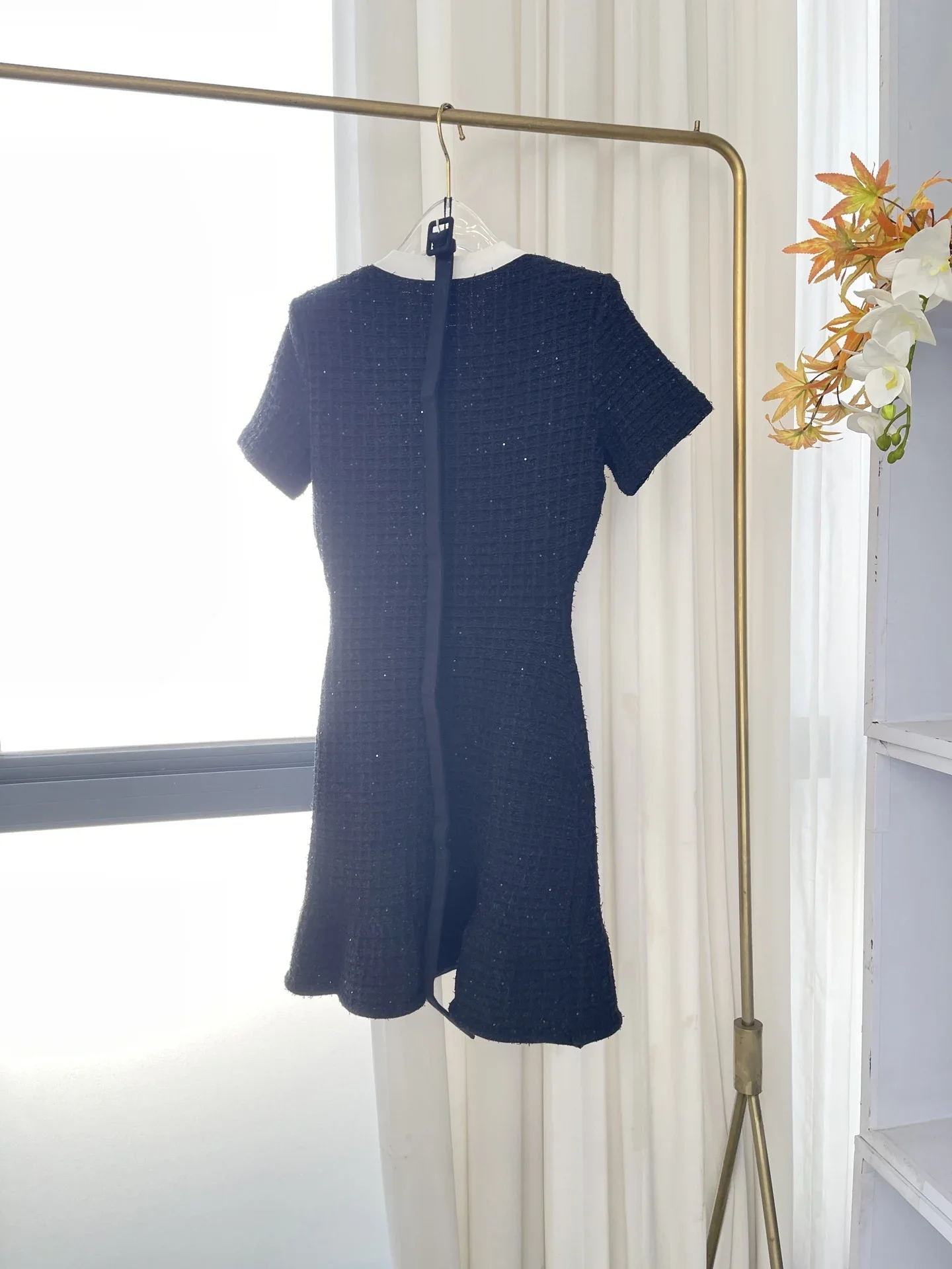 

2025 Black Short Sleeve Knit Embroidery Flowers Mini Dress for Women