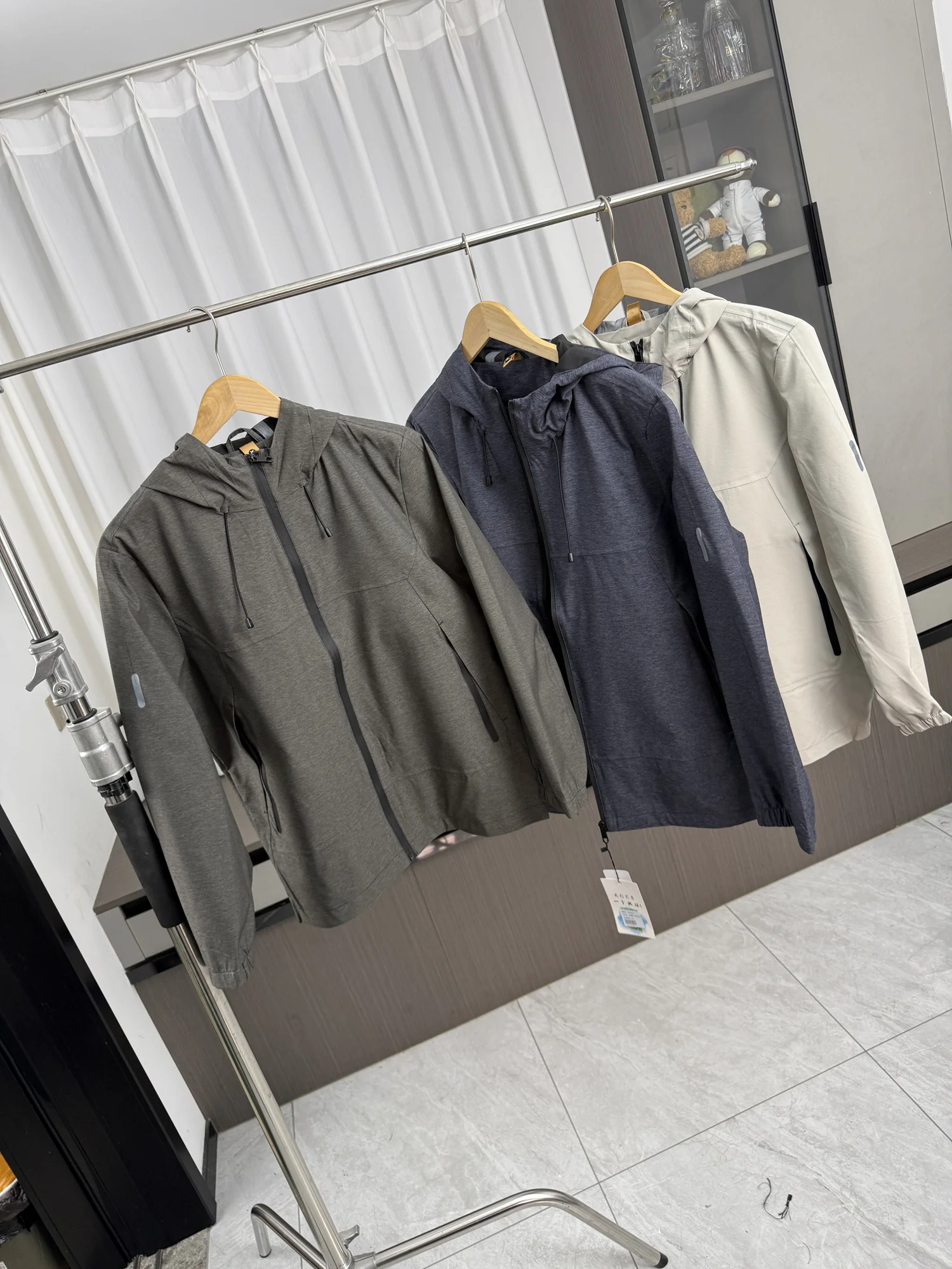 

Мужская ветрозащитная и водонепроницаемая куртка с капюшоном для активного отдыха, весна-осень, модная городская повседневная ветровка приталенного кроя для молодежи