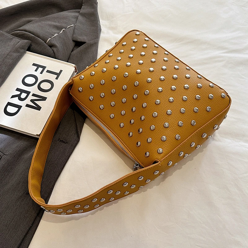 Modische Sling-Handtaschen, Shopper-Tasche, Nieten-Design, Hobo-Schultertaschen, 2024, schwarzer Punk-Stil, Unterarm-Schulter-Handtasche und Geldbörse – Detail 28