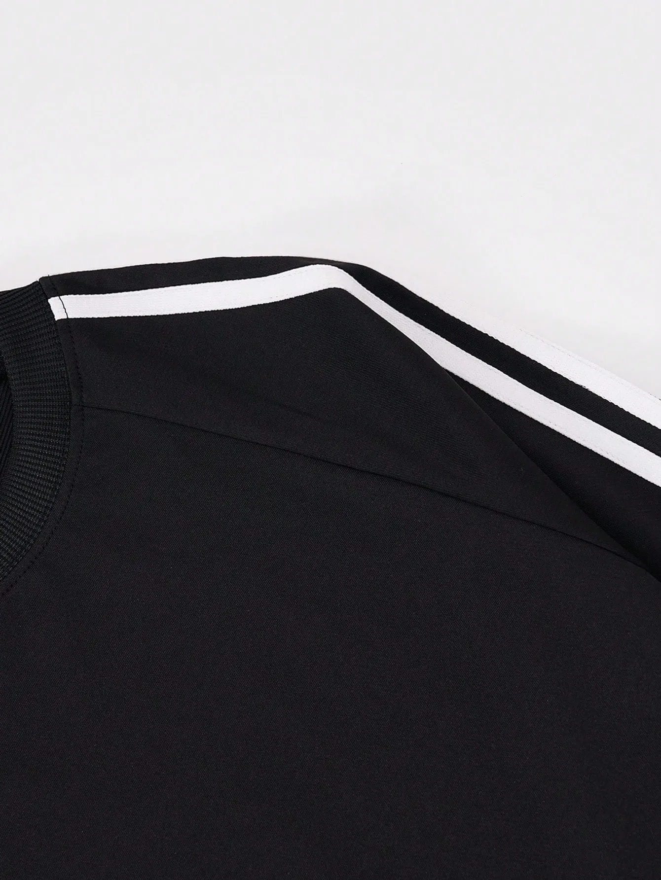 Het nieuwe heren-T-shirt met lange mouwen voor lente en herfst 2025, is casual, modieus en comfortabel met 3D digitaal printen