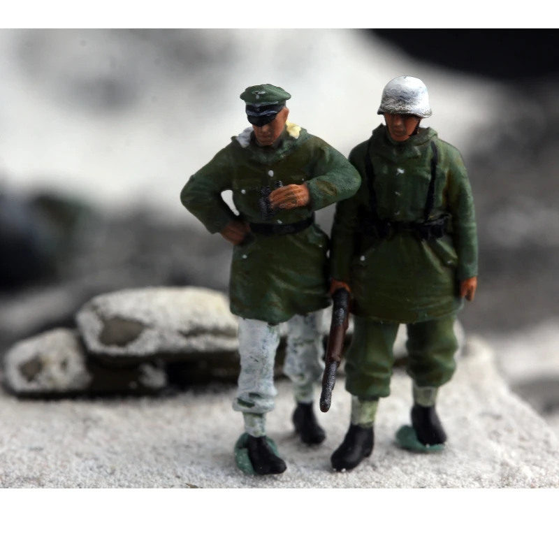 Model w skali 1:72, 2 sztuki niemieckich oficerów i żołnierzy zimowych, postawy stojące, drużyny szturmowe, figurki akcji, zabawki, akcesoria do scen DIY