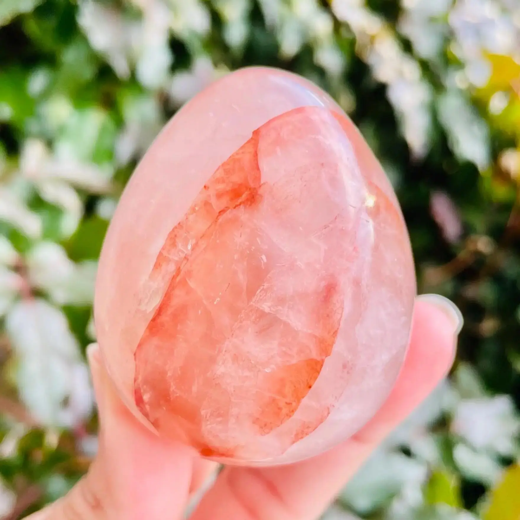 

1pc Fire Quartz Crystal Egg, Red Hematoid Egg with Rainbow, As a Crystal for Home Decor, a Great Gift for Mother's Day, Holidays