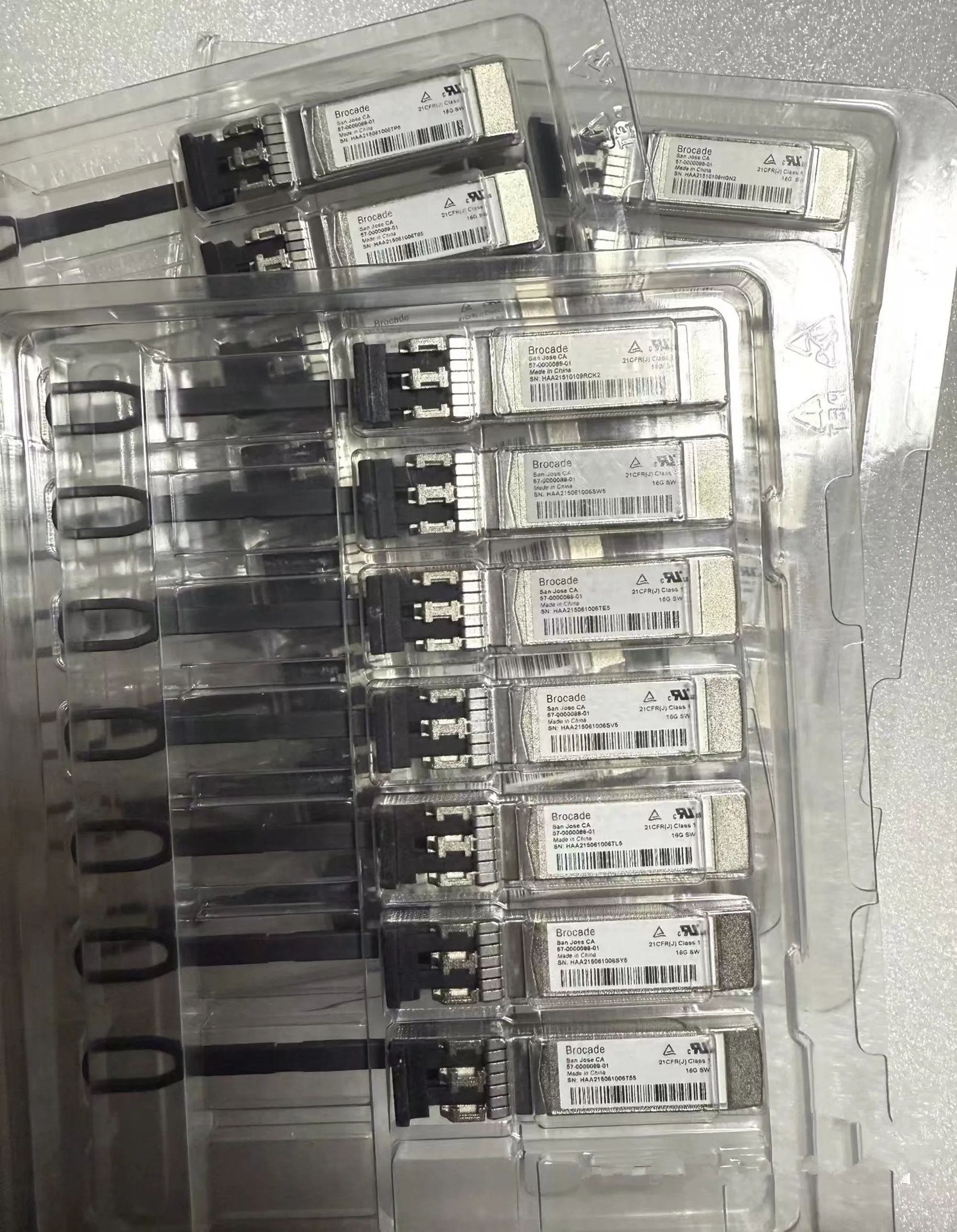 

Brocade 16G Optical Fiber/57-0000088-01 850NM SFP+ SW in 8510,6520,6510,6505,7840 16g Transceiver/Fiber Port Switches/16g Fiber