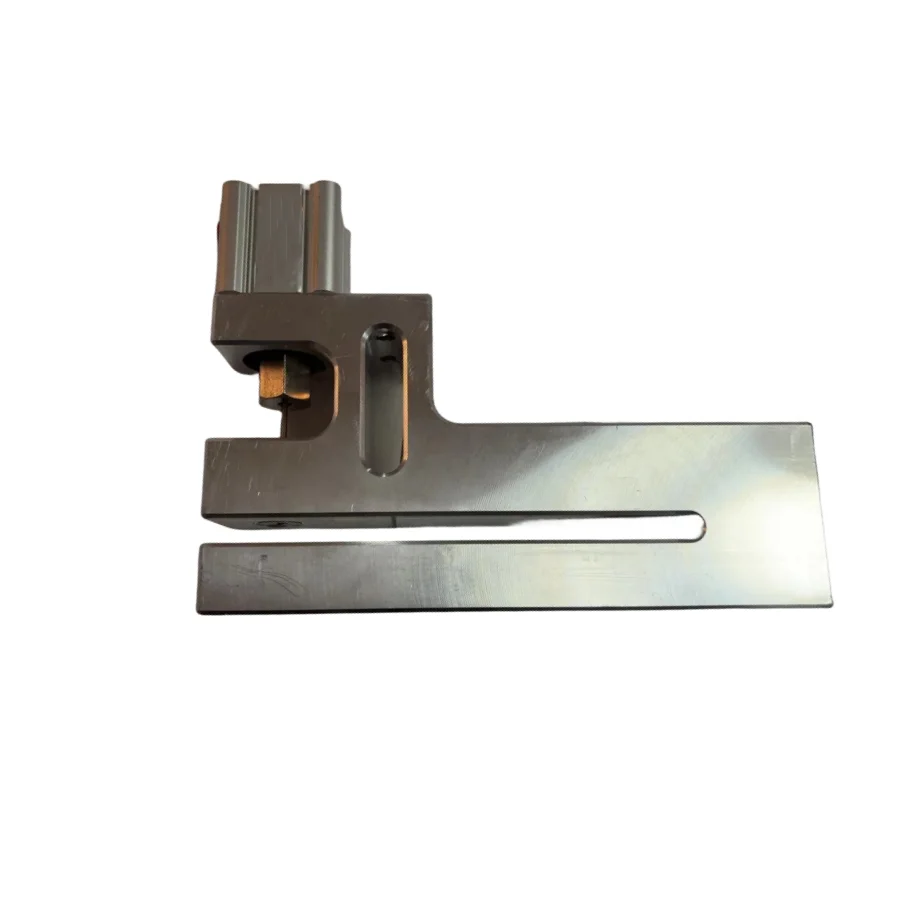 

High Quality Pneumatic Hole Puncher Hang Hook Hole Punching Machine For PP Film Plastic Bag(Round Hole/Euro Hole/R-Corner Hole)