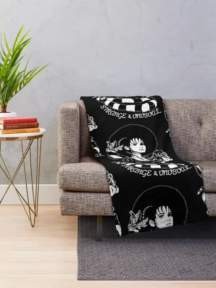 Lydia Deetz Strange and Unusual Gothic Throw Blanket Decorative Beds warm winter Single Travel Blankets