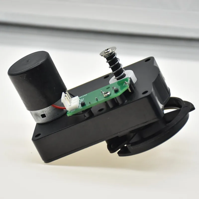 Spring vending machine freight lane motor