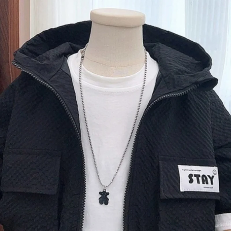 Abbigliamento per bambini Cappotto casual per bambini 2025 Camicia con cerniera carina primaverile Ragazzi e ragazze Nuova giacca abbinata in stile coreano alla moda