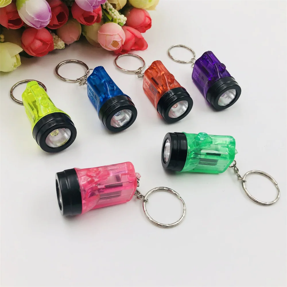 Mini Flashlight Key Chain Battery Light LED Small Miner\'s Lamp Keyrings Pocket Flashlight Outdoor Emergency Mini Lamp