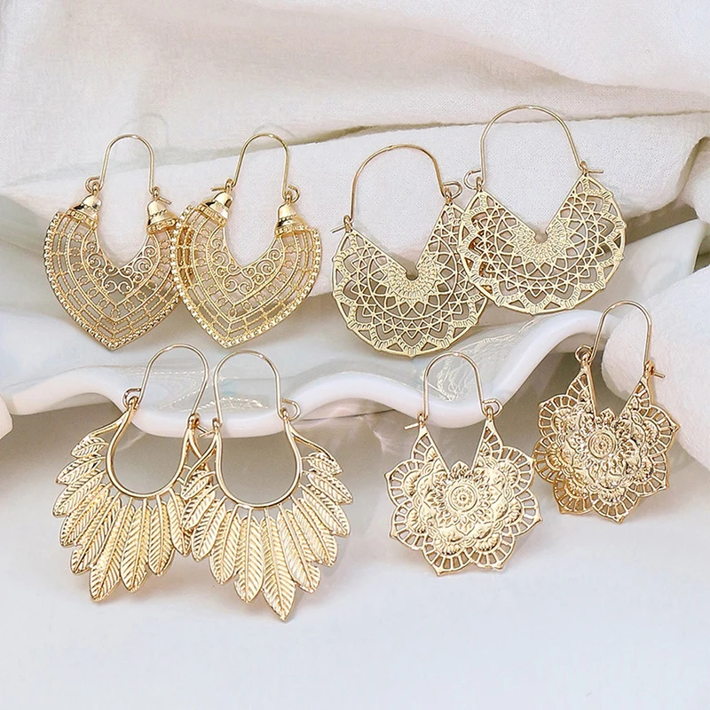

Vintage Drop Earrings For Women Ethnic Gypsy Geometric Hollow Carved Flower Leaf Jewelry Antique Silver Color Fashion Earrings