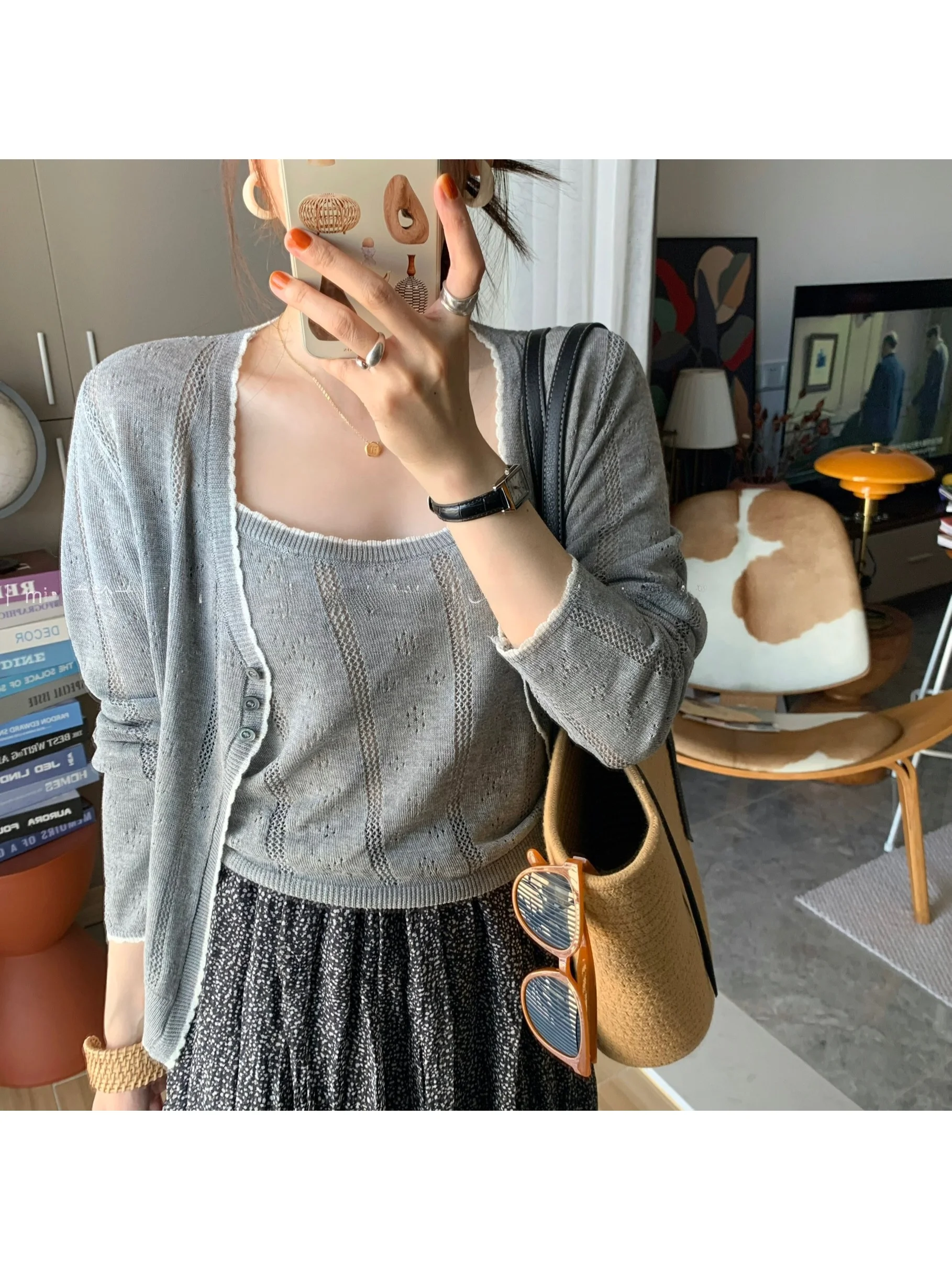 

Женский комплект из двух предметов: топ и кардиган в стиле колор-блок с кружевной отделкой, французский стиль, трикотаж, эффект похудения, летняя коллекция Miss White Belladonna