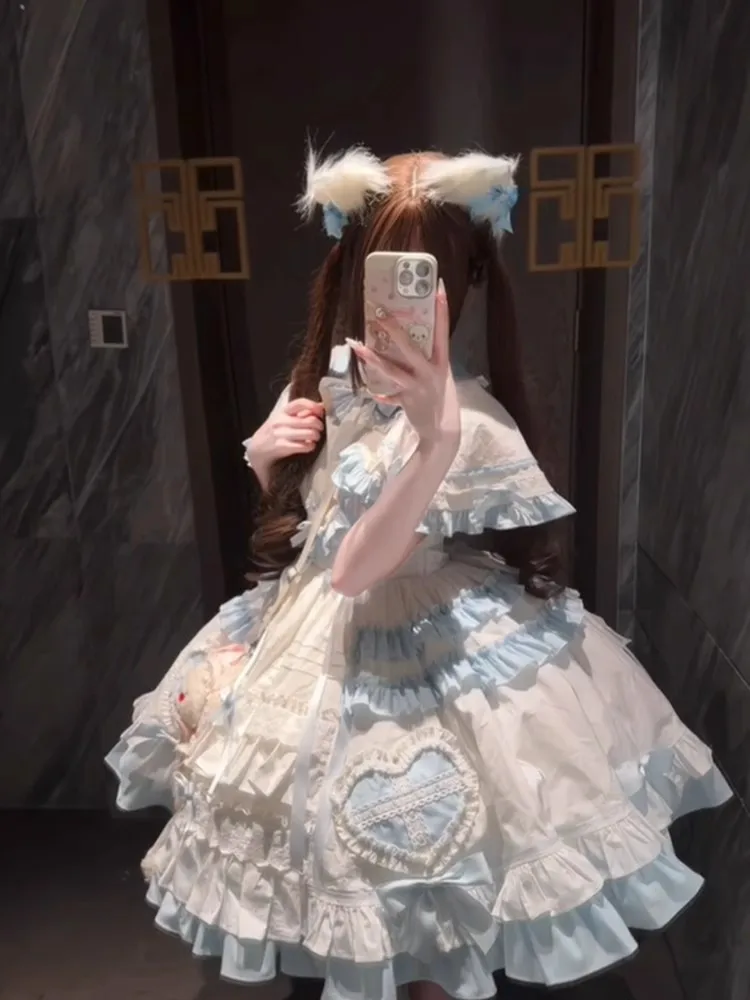 

Blue and white heart-shaped wedding birthday coming-of-age cape dress