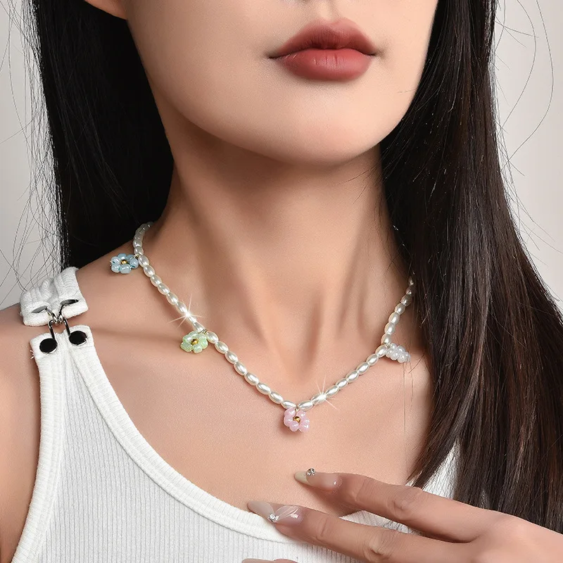 Colares de flores frescas, elegantes e doces, colares fofos para meninas, colares elegantes com miçangas