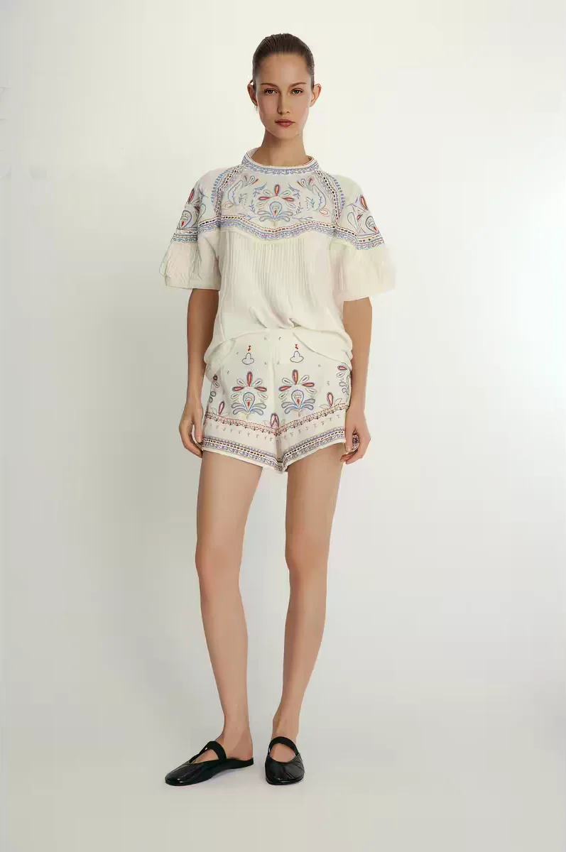 

New Summer Women's Embroidered Linen Top And Shorts Set 18-25 Years Old Suitable for 2026 Summer Season Fashion Trend