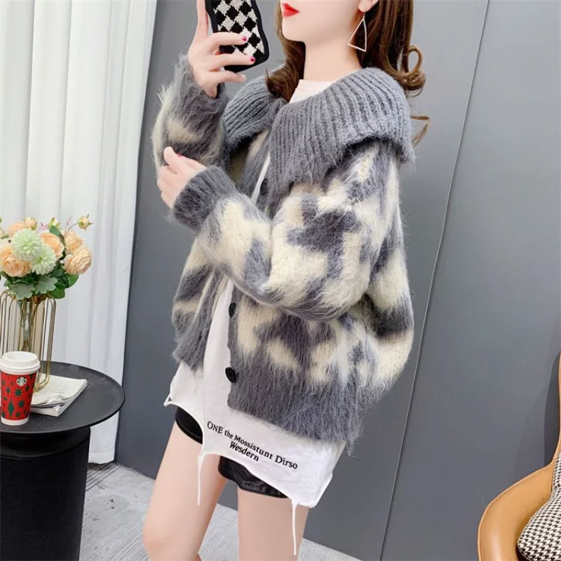 New Loose Short Small Sweater Jacket Gentle Style Doll Collar Cardigan Top