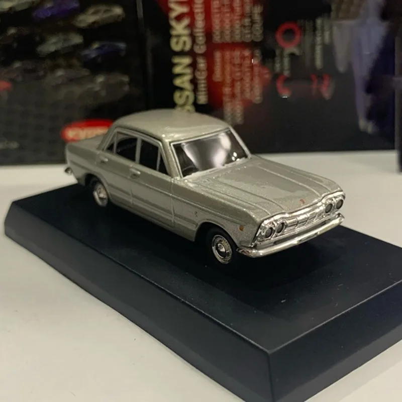 

1:64 Scale Nissan Skyline 2000 GTB Alloy Car Model