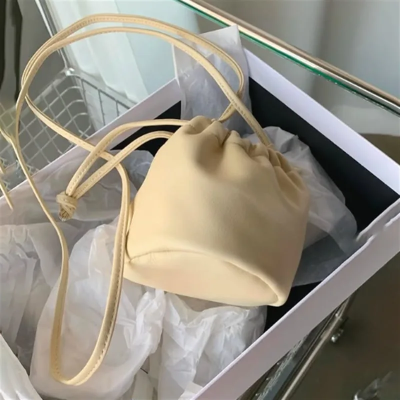 

Leather Drawstring Bucket Bag Korean Niche Design Phone Storage Versatile Shoulder Crossbody Bag