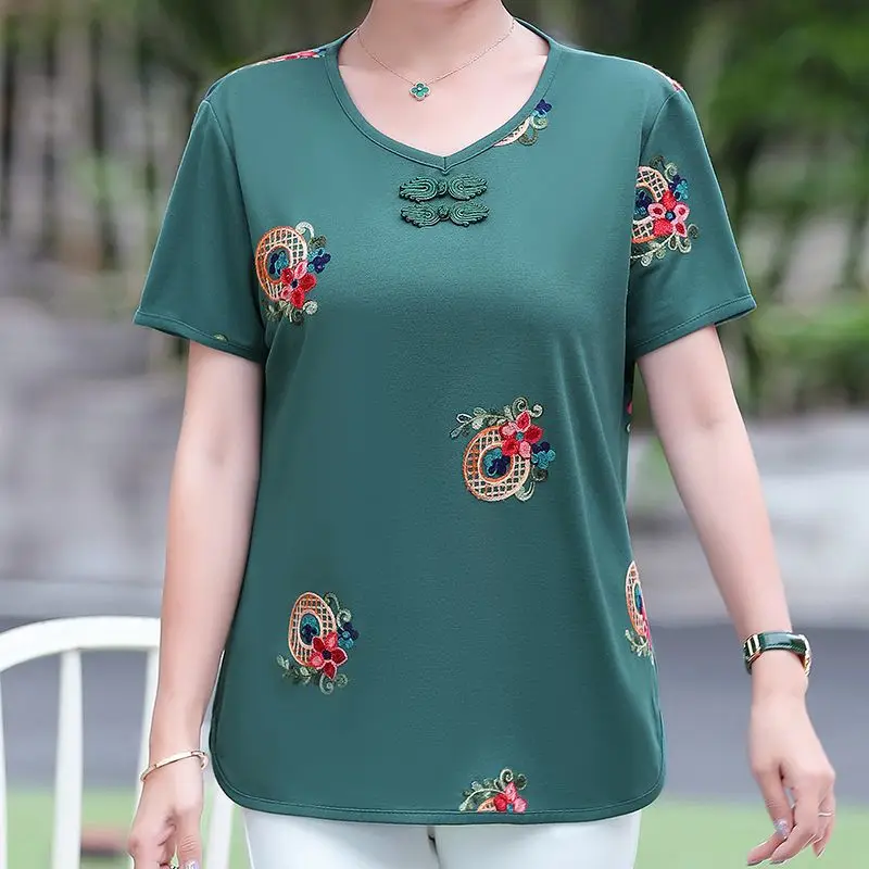 Lady Vintage Folk Embroidery Patchwork V-Neck T-shirt Summer New Fashion Casual Short Sleeve Temperament Tops Women\'s Clothing