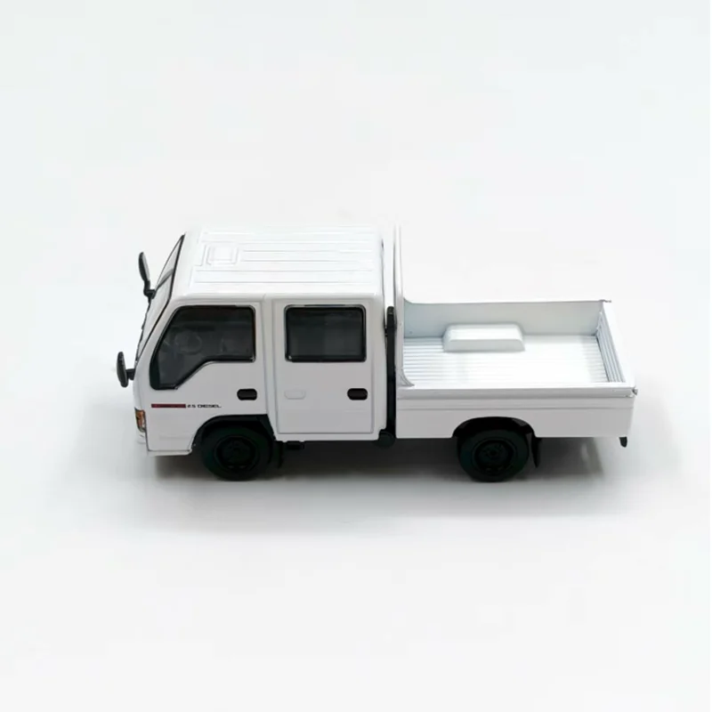 

Модель один масштаб 1:64 ISUZU Van сплав имитация модели автомобиля статическая коллекция сувенирный подарок