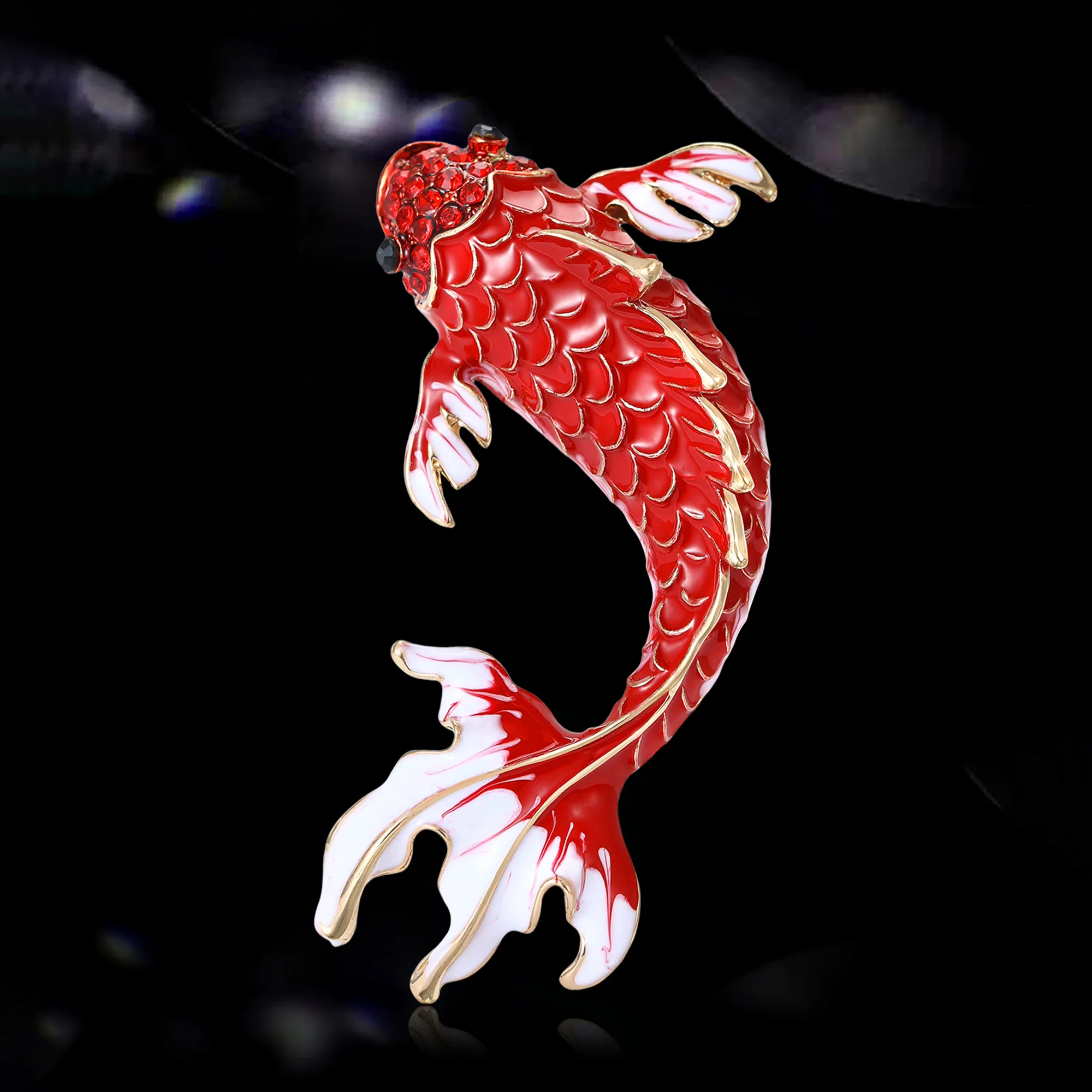 Classic Enamel Carp Brooch for Women Rhinestone Marine Life Fish Pin Friend Event Party New Gifts Jewelry Decoration Accessories