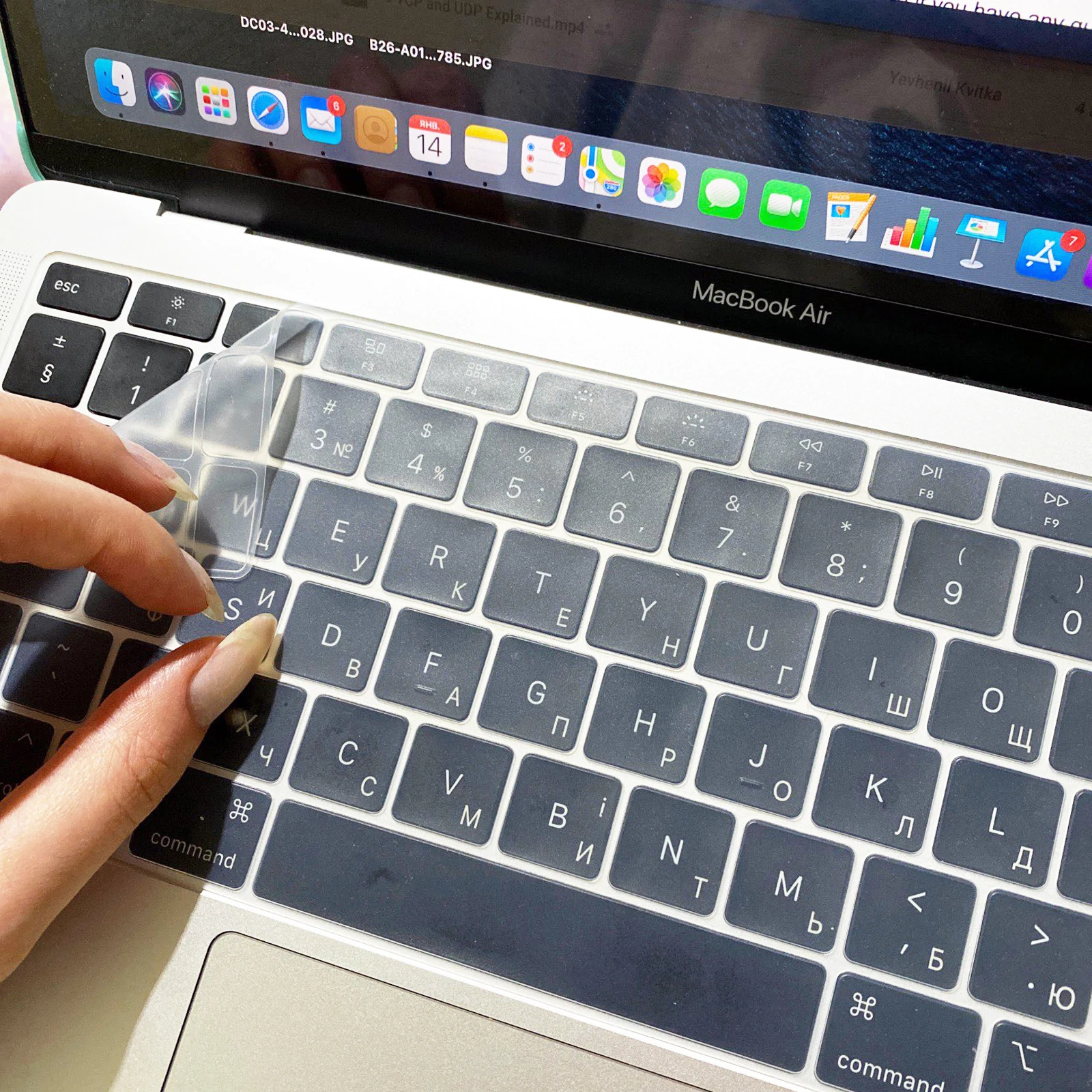 Clear Silicone Keyboard Cover for MacBook Pro/Air, Compatible with M5/M4/M3/M2/M1 Chip, Anti-Dust A3401 A3185 A3240 A3241 A2941