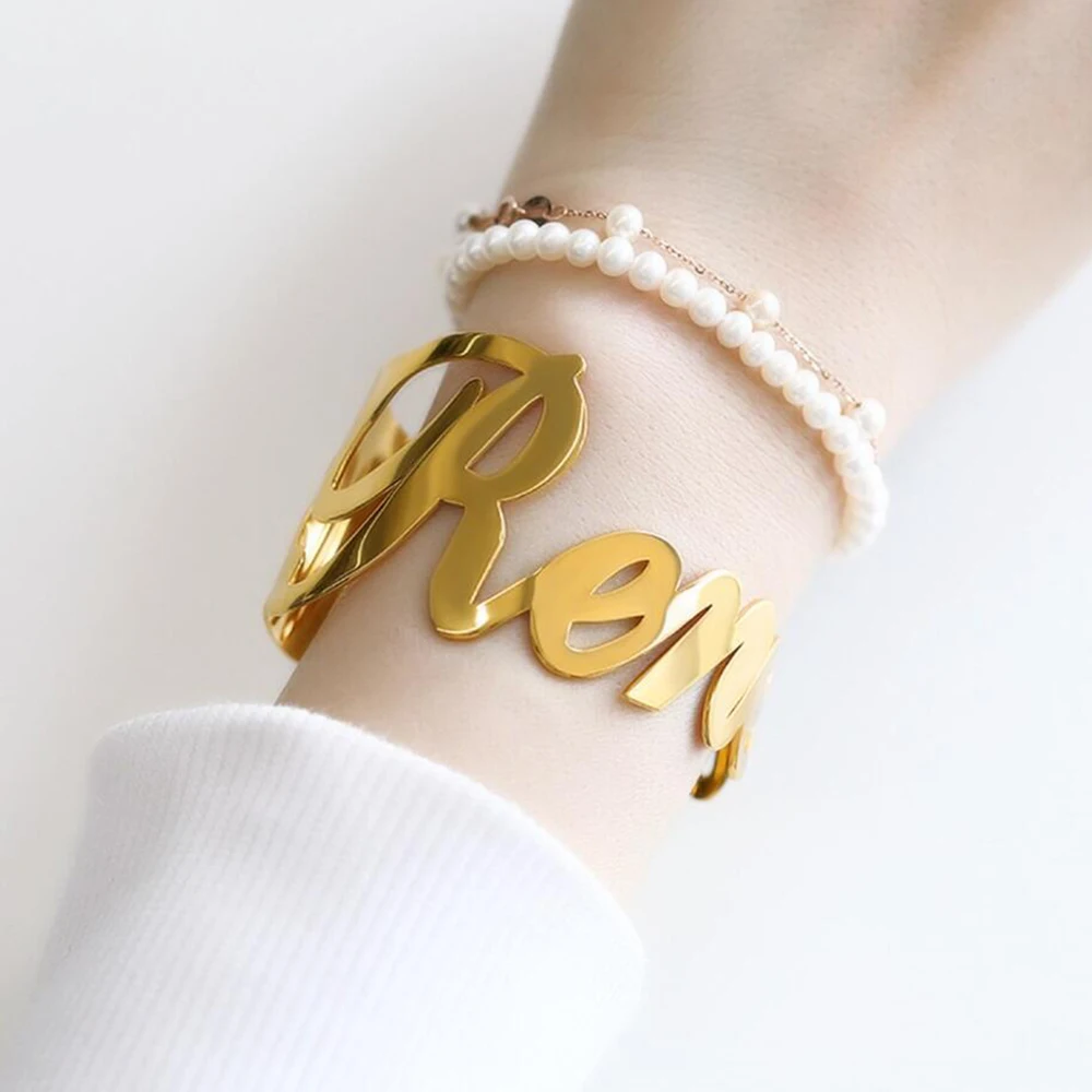 Pulsera personalizada con nombre para mujer, pulsera con dijes de oro y plata de acero inoxidable, regalo conmemorativo del Día de San Valentín