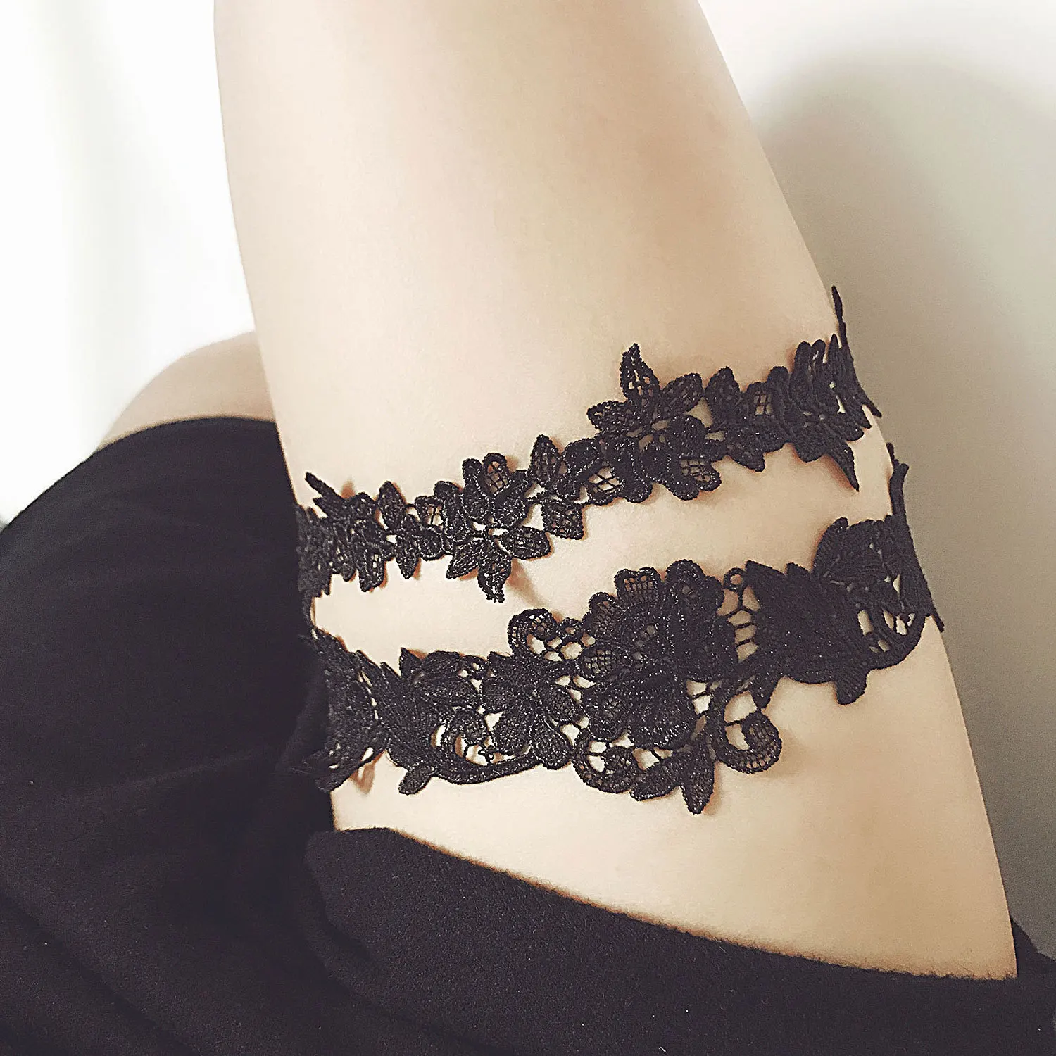 2pcs/set Black  Bridal Garter Belt Lace Appliques Garters for Women Gothic Thigh Ring Bride Leg Garter Wedding Accessories