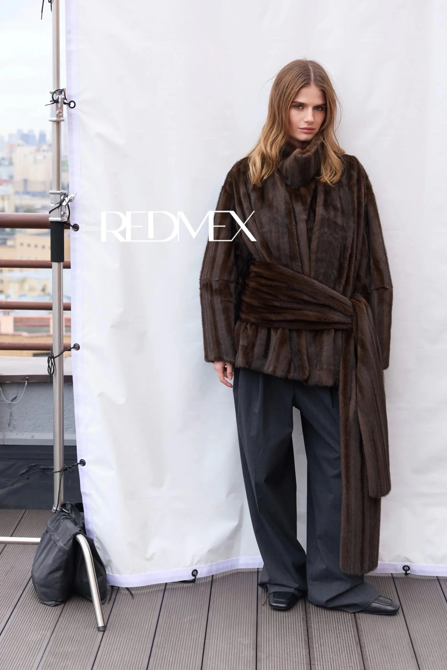 Laur Women Faux Mink Fur Coat Oversized with Waist Belt, High Collar Warm Luxury Furry Jacket for Autumn Winter