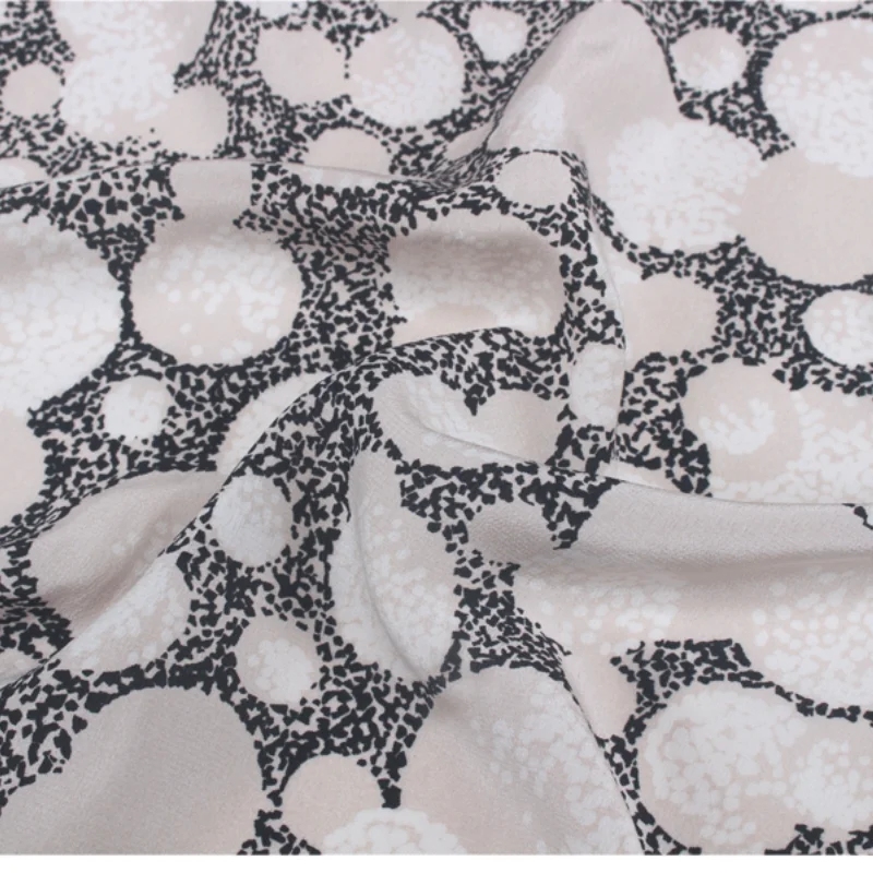 

1 метр, 100% шелк тутового шелка, креповая шелковая ткань 16 мам, светло-розовый горошек, с принтом 138 см, ширина 54 дюйма, по дворам YW015