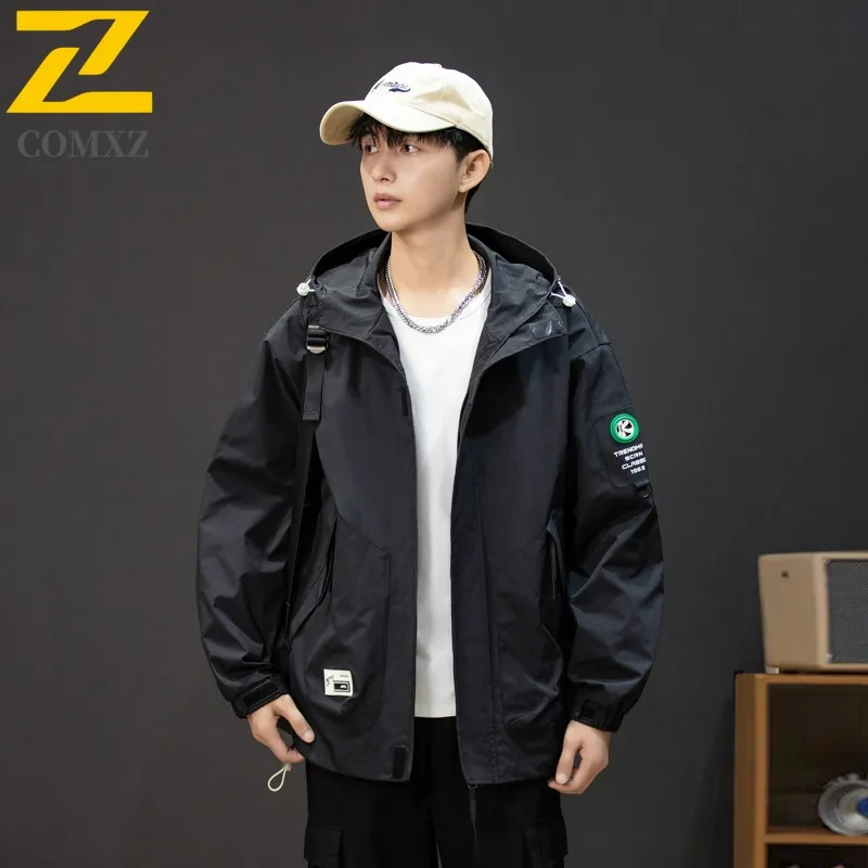 

Men's Fashion Jacket American Style Waterproof Casual Outdoor Adventure Coat Hiking Travel Lightweight Windbreaker Durable