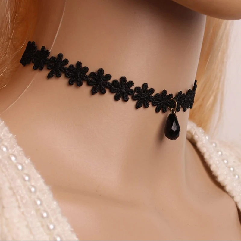 Fashion Velvet Choker Necklace for Women Vintage Sexy Lace Necklace with Pendants Gothic Girl Neck Jewelry Accessories
