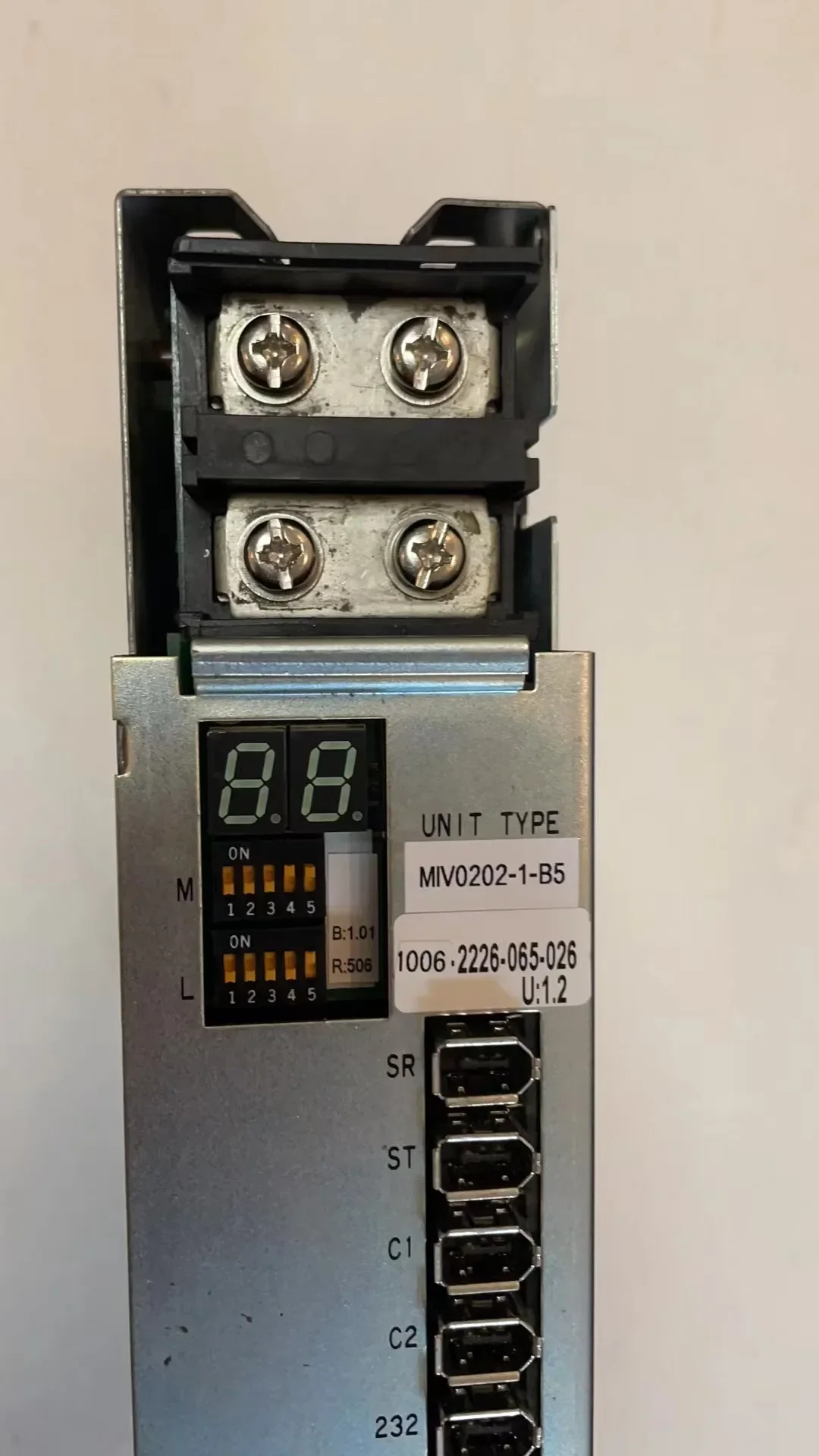 MIV0202-1-B5 محرك سيرفو مستعمل لوحدة التحكم CNC Tesed Ok رخيص جدًا MIV02021B5