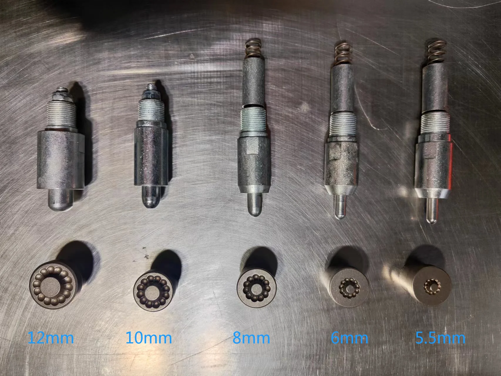 Top and Bottom Mold(Part 7,8) for D03 Semi-automatic Eyelet Machine Spares